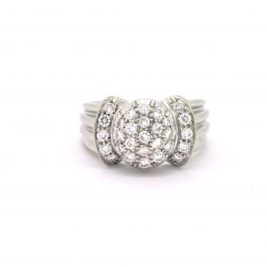 Anello in oro bianco con pavè di diamanti ct 0,60