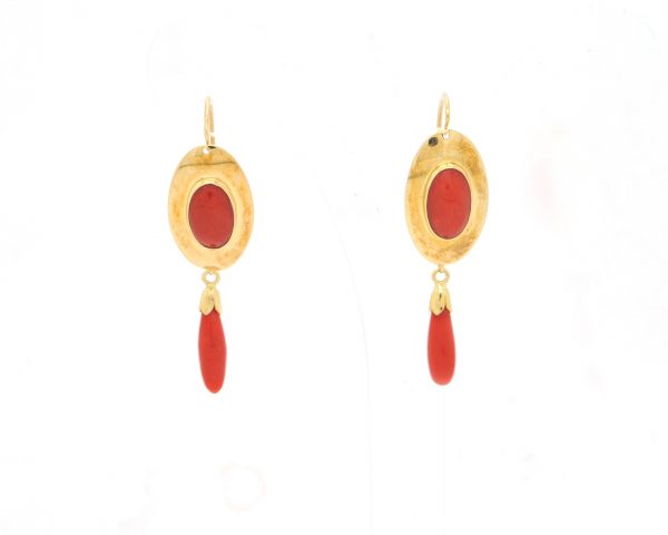 Orecchini oro e corallo