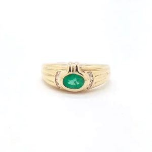 ANELLO in ORO GIALLO CON SMERALDO CT 0,55 BRASILE E DIAMANTI
