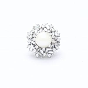 ANELLO in oro bianco CON PERLA AUSTRALIA E DIAMANTI