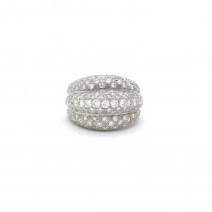 Anello in oro bianco con pavè di diamanti ct 2,30