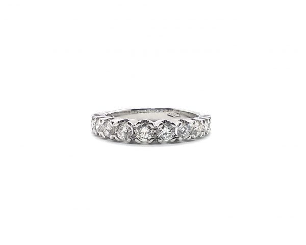 Anello riviere "degradante"