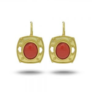 Orecchini in oro giallo e corallo