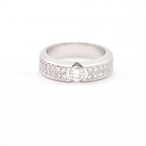 Anello Recarlo con diamanti