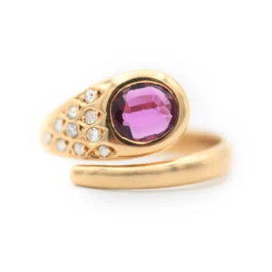 Anello in oro giallo serpente con rubino ct 0,80 e diamanti