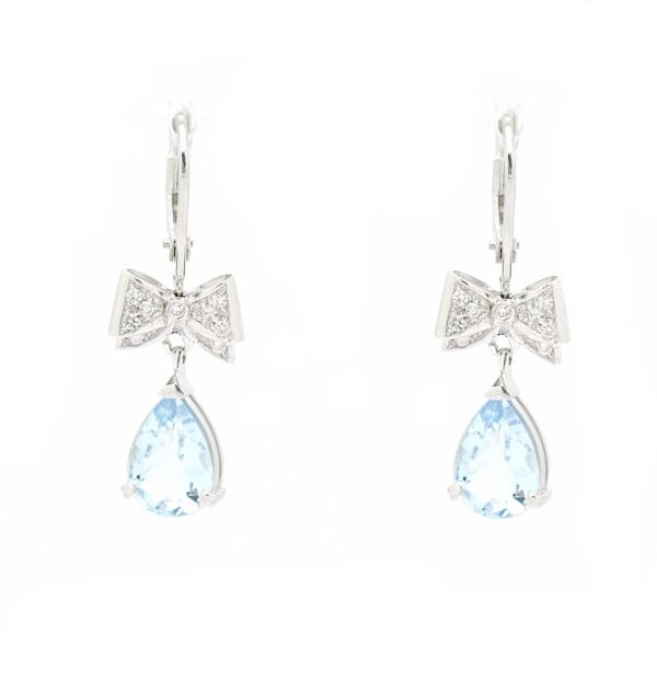 Orecchini in oro bianco con acquamarina 2,58 ct e diamanti