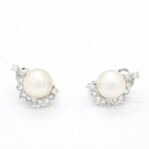 Orecchini IN ORO BIANCO CON perle e diamanti Ct 0,50
