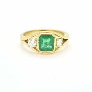 Anello in oro giallo con smeraldo ct 1,38 Zambia e diamanti