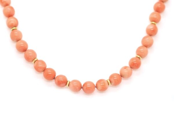 Collana di corallo Momo con elementi in oro 18 KT