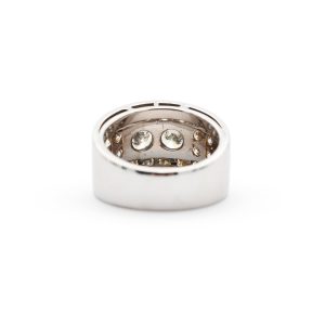 Anello fascia in oro bianco con diamanti ct 1,64 - immagine 3