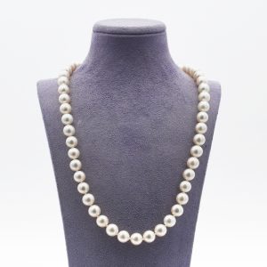 Collana perle Giappone con chiusura oro giallo