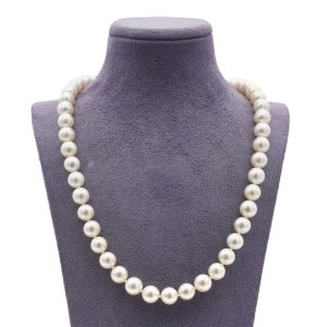 Collana perle Giappone con chiusura oro bianco